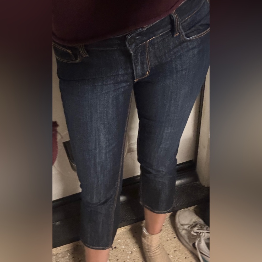 Women’s Capri  Dark Blue Jeans 29” fits like 4